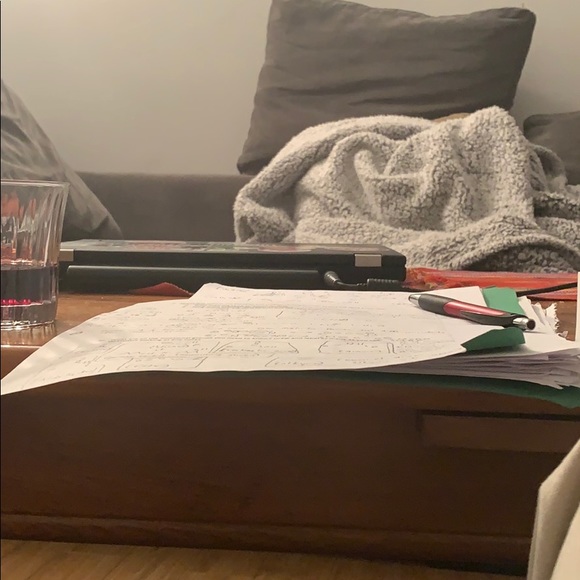 Meet your Posher, Monica - Picture 1 of 1